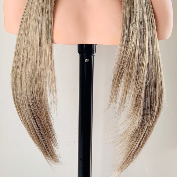 A Gorgeous Long Straight Ombre Steel Grey Lace Front Wig - Picture 4 of 16